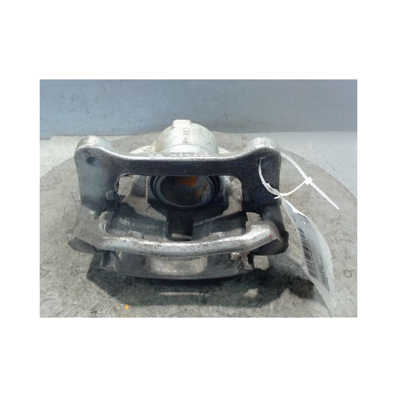ETRIER DE FREIN AVANT GAUCHE TOYOTA YARIS CRO