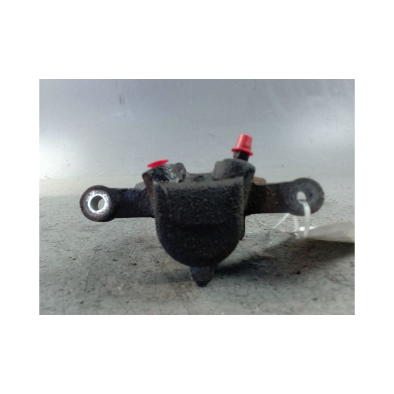 ETRIER DE FREIN ARRIERE DROIT TOYOTA COROLLA 2004-