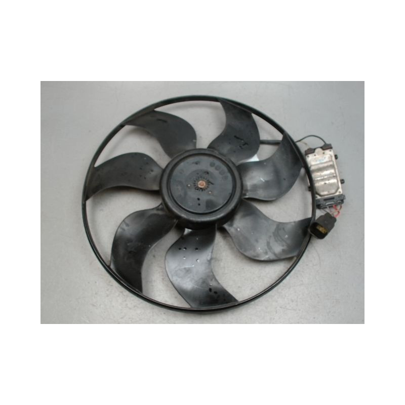 MOTEUR VENTILATEUR RADIATEUR MERCEDES CLASSE C 2007-