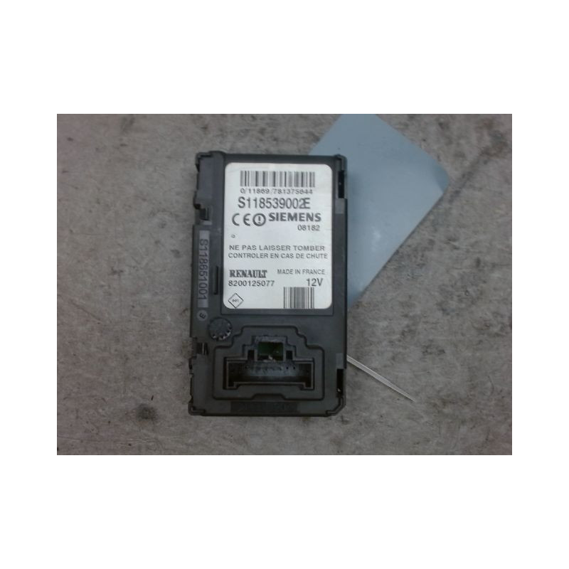 LECTEUR DE CARTE RENAULT SCENIC II PH.2 06-09
