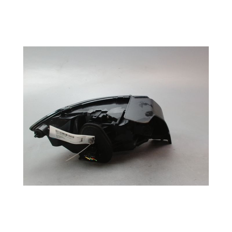 FEU ARRIERE DROIT PEUGEOT 208