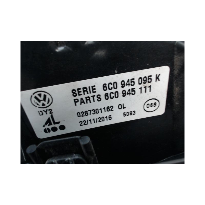 FEU ARRIERE GAUCHE  VOLKSWAGEN POLO