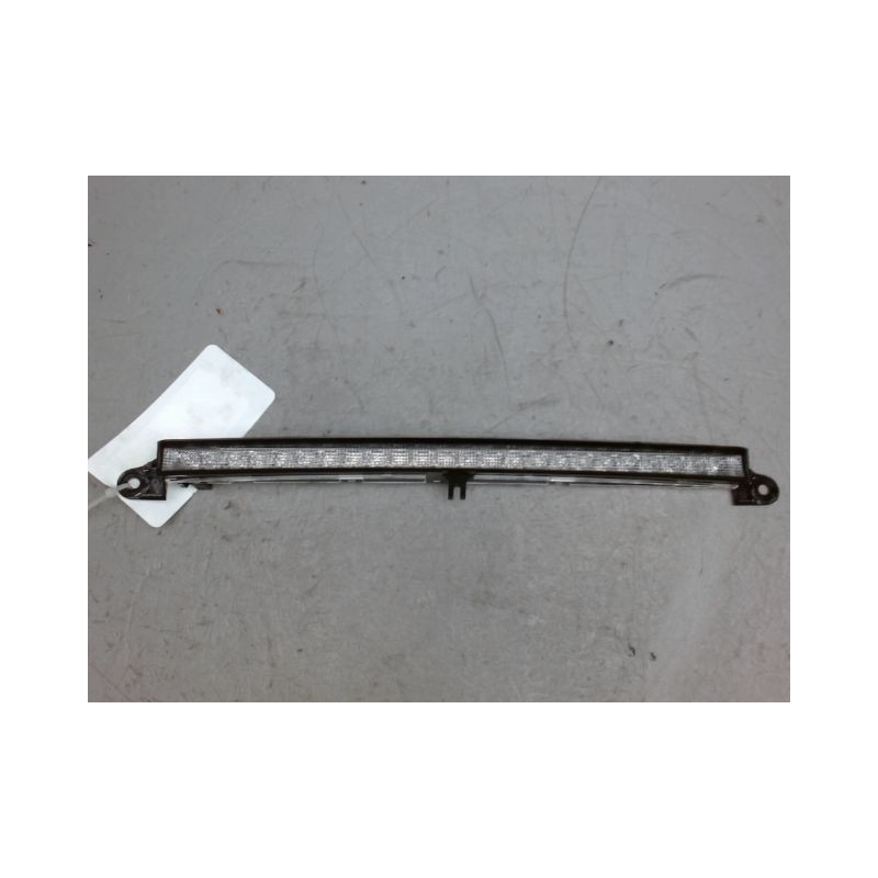 FEUX STOP SUPPLEMENTAIRE MERCEDES CLASSE C 203 PHASE 1 C 220 2.2