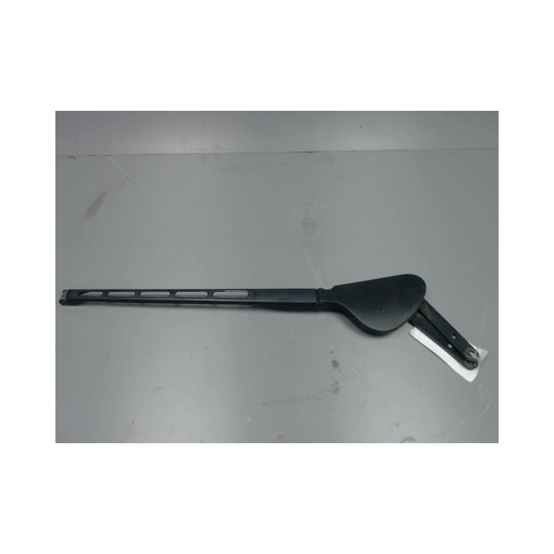 BRAS ESSUIE-GLACE AVANT DROIT MERCEDES CLASSE C 203 PHASE 1 C 220 2.2