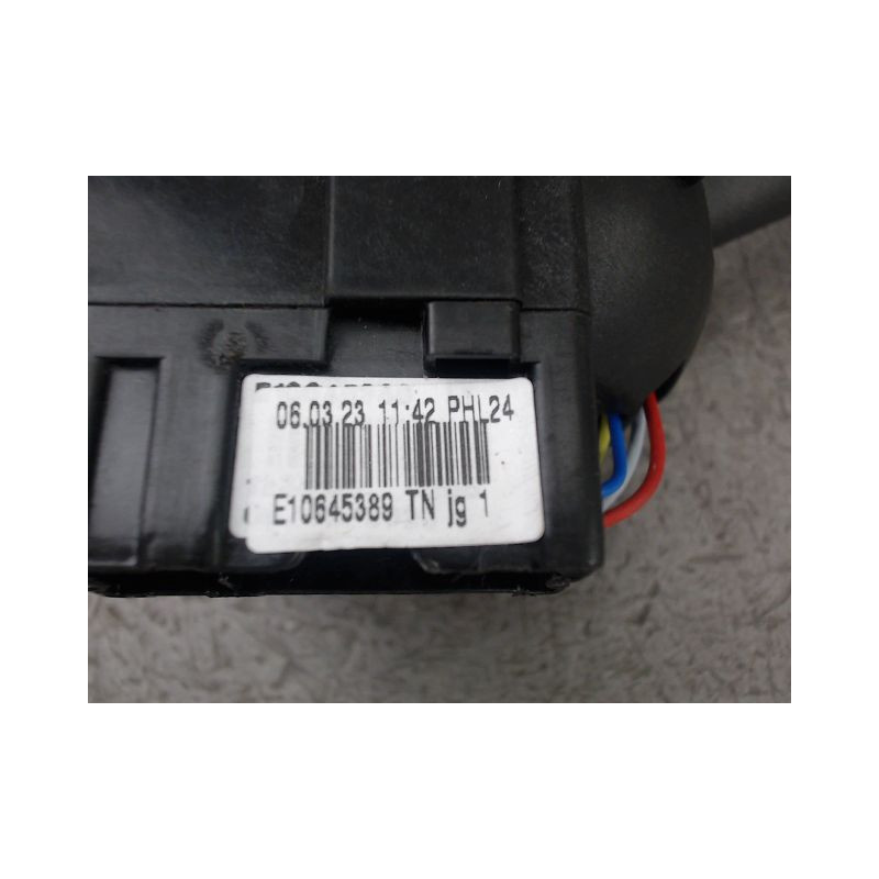 COMMANDE CLIGNOTANT DACIA DOKKER