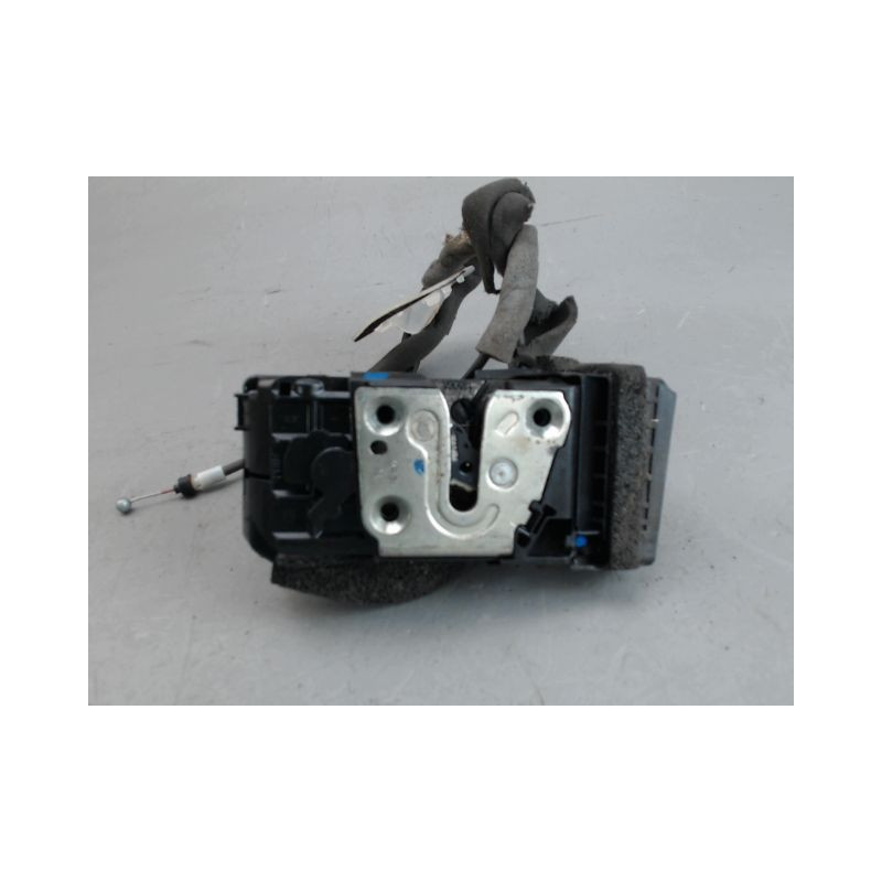 SYSTEME CONDAMNATION AVANT DROIT NISSAN QASHQAI