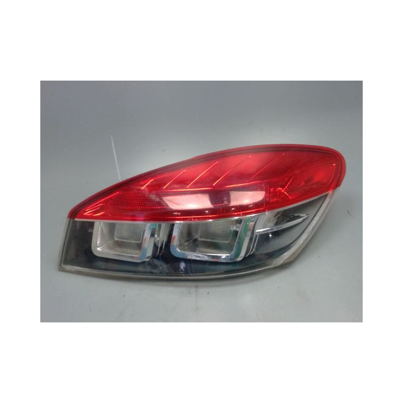 FEU ARRIERE DROIT RENAULT MEGANE