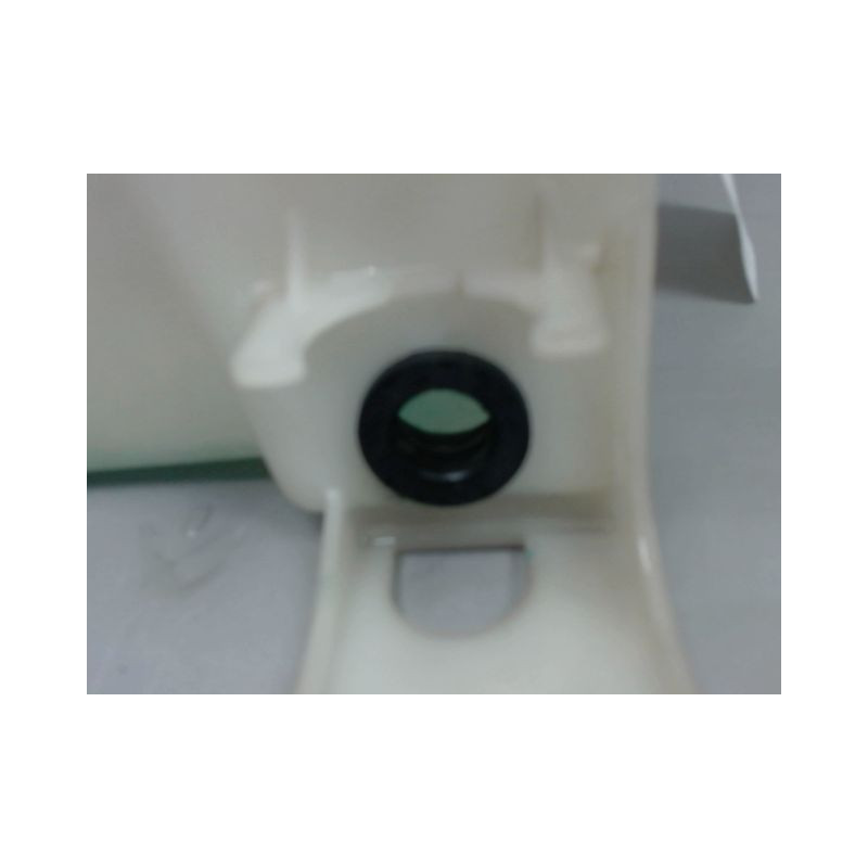 RESERVOIR LAVE-GLACE AVANT KIA RIO