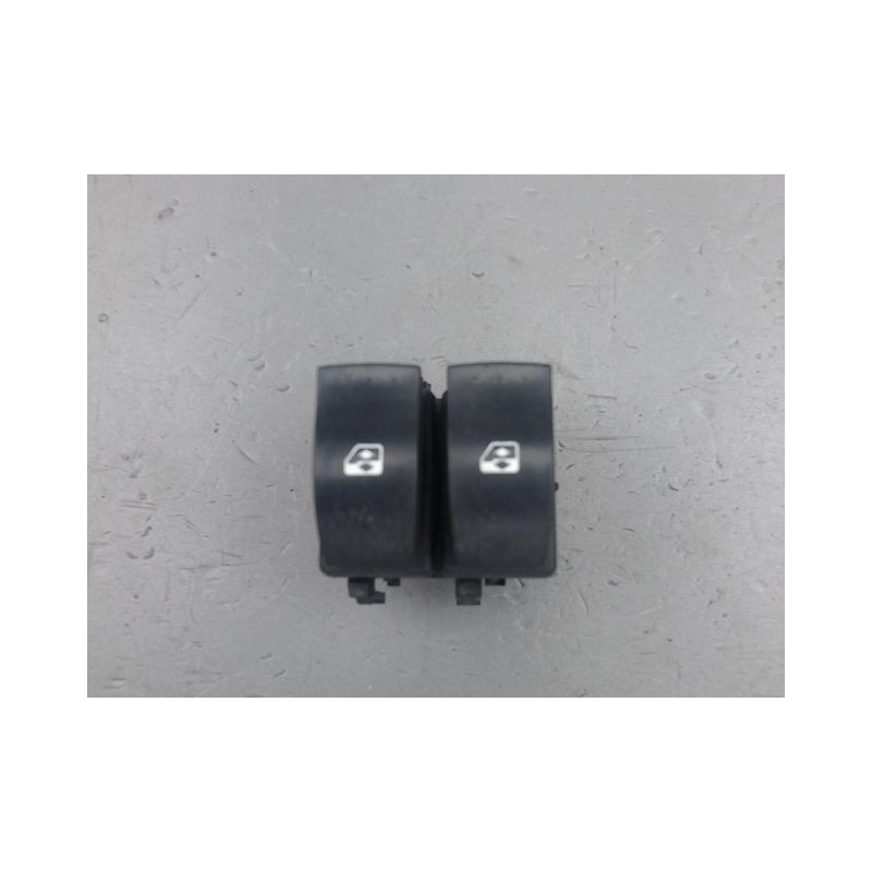 COMMANDE LEVE-GLACE PORTE AVD RENAULT KANGOO