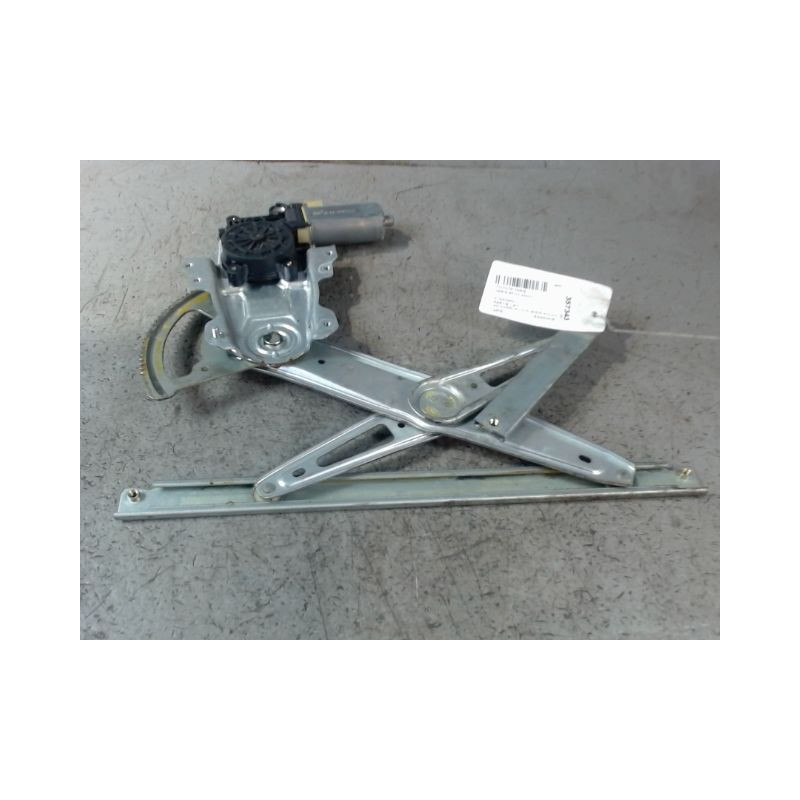 MECANISME+MOTEUR LEVE-GLACE AVANT DROIT TOYOTA YARIS