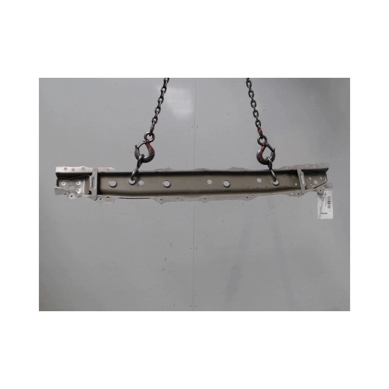 TRAVERSE INFERIEURE ARMATURE AVANT TOYOTA YARIS II 2010-