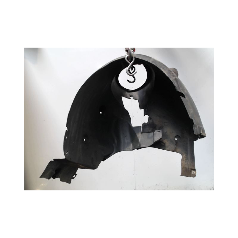 PARE-BOUE AVANT DROIT MERCEDES CLASSE C COUPE SPORT 2004-
