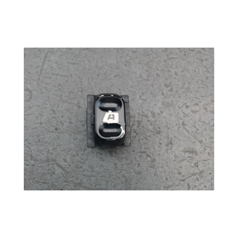 COMMANDE LEVE-GLACE PORTE AVG PEUGEOT PARTNER