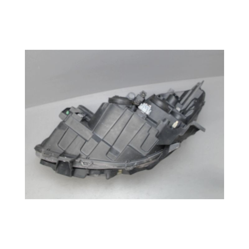 PHARE DROIT RENAULT CLIO