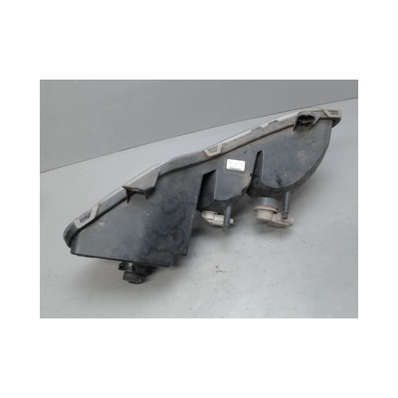 PHARE ANTIBROUILLARD AVANT GAUCHE FORD KUGA