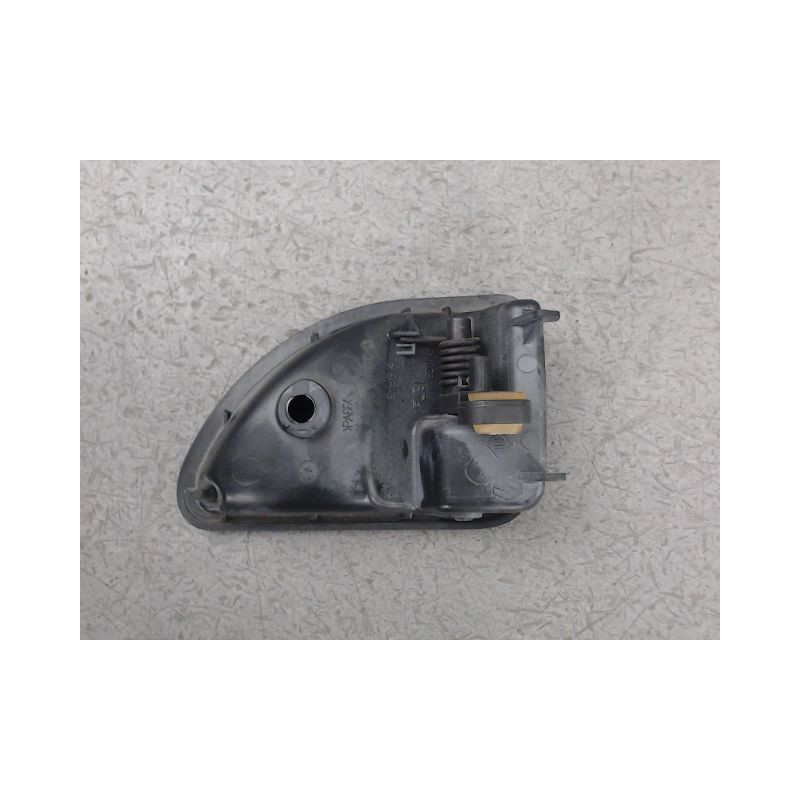 POIGNEE INTERIEURE PORTE AVANT GAUCHE RENAULT KANGOO
