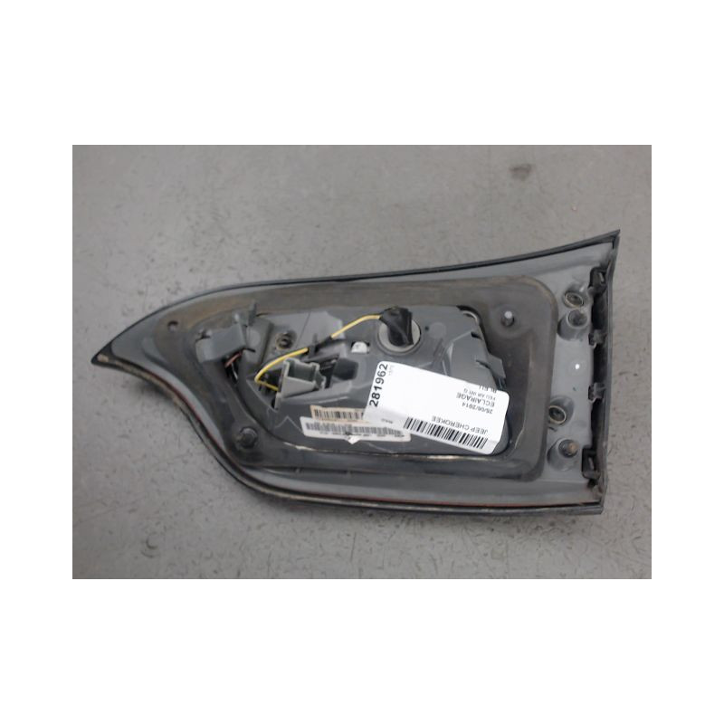 FEU ARRIERE INTERIEUR GAUCHE JEEP CHEROKEE