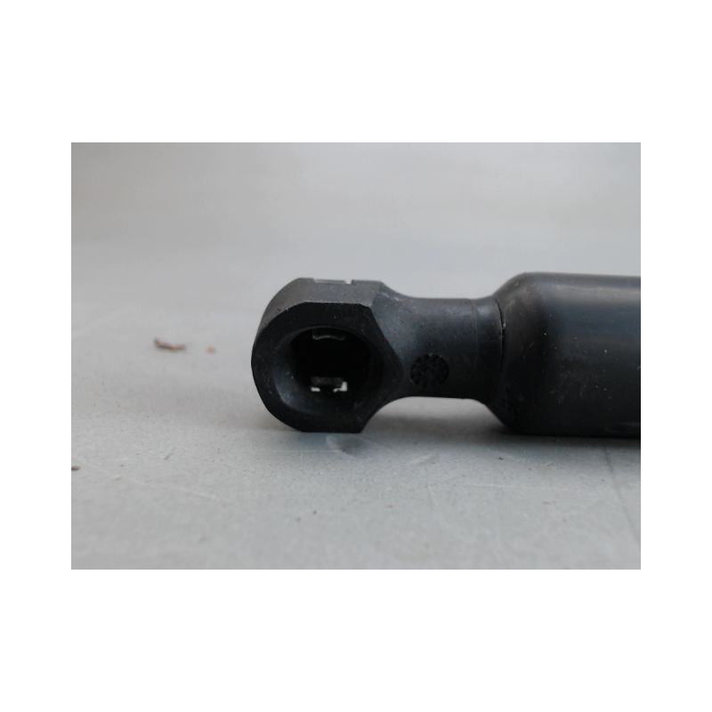 VERIN CAPOT G RENAULT CLIO