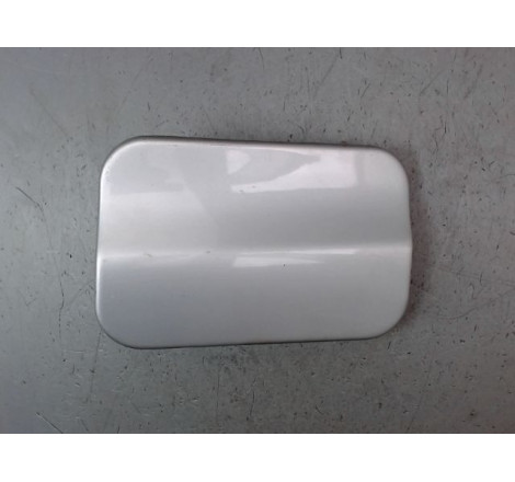 VOLET DE TRAPPE CARBURANT