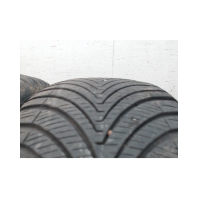 Paire de pneus KUMHO SOLUS 4S HA32 215 55 16 97 V