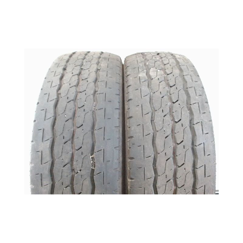 Paire de pneus FIRESTONE VANHAWK 205 70 15 106 R