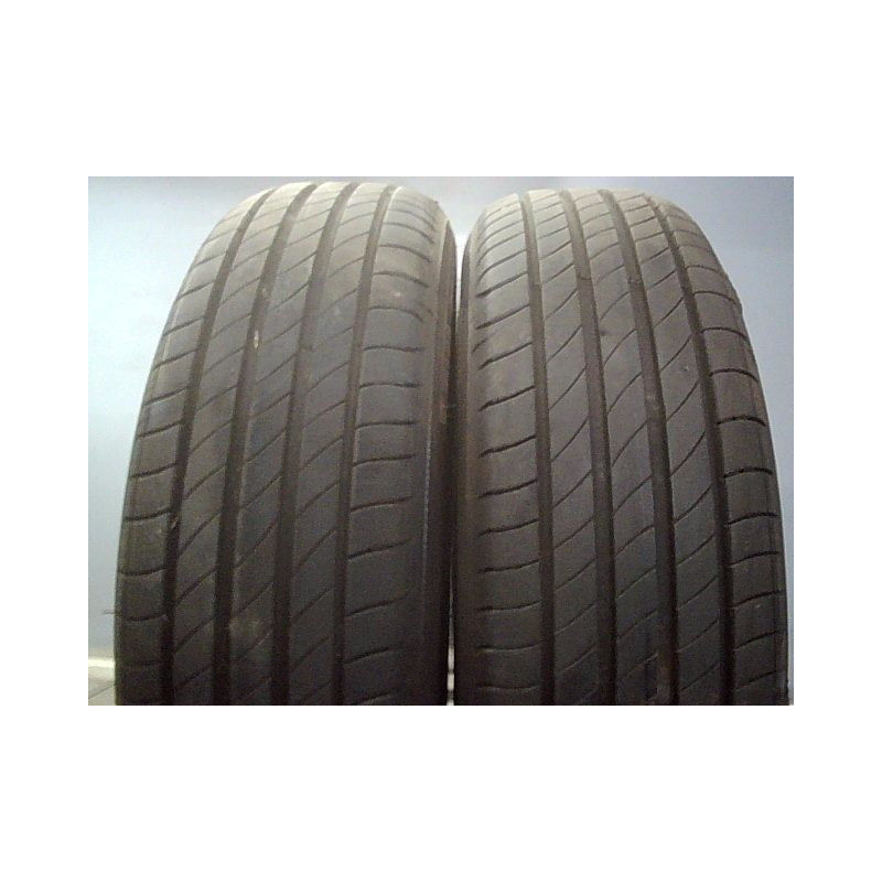 Paire de pneus MICHELIN PRIMACY 4 165 65 15 81 T