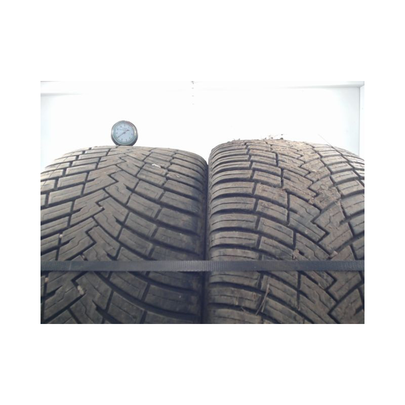 Paire de pneus PIRELLI ALL SEASON SF2 275 45 20 110 Y