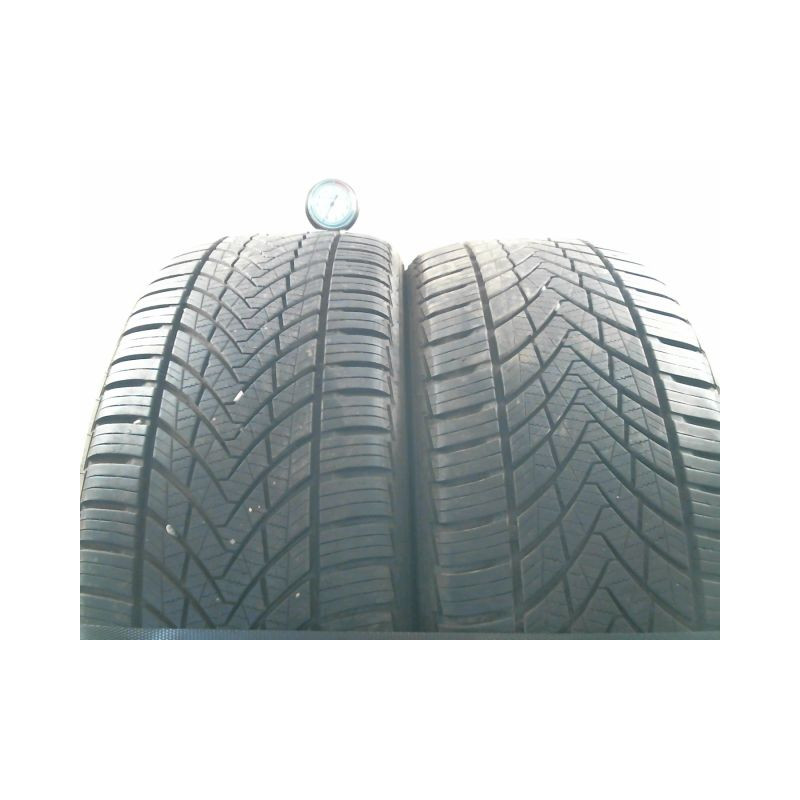 Paire de pneus TRACMAX ALL SEASON TRAC SAVER X PRIVILO 215 50 18 92 W