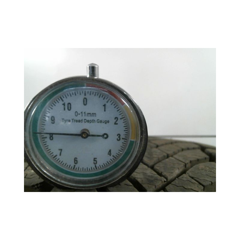 Paire de pneus FALKEN EUROWINTER HS02 215 50 17 95 V