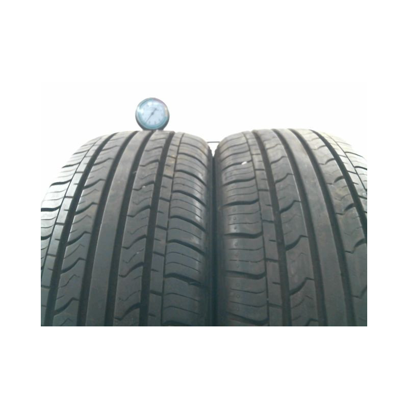 Paire de pneus ROVELO RHP 780 P 205 60 16 92 V