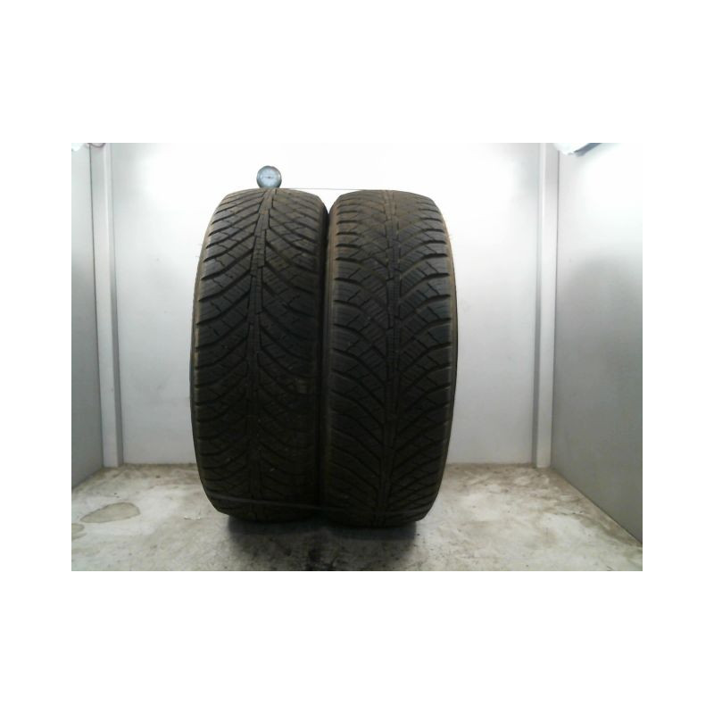 Paire de pneus KUMHO SOLUS HA31 225 60 16 102 H