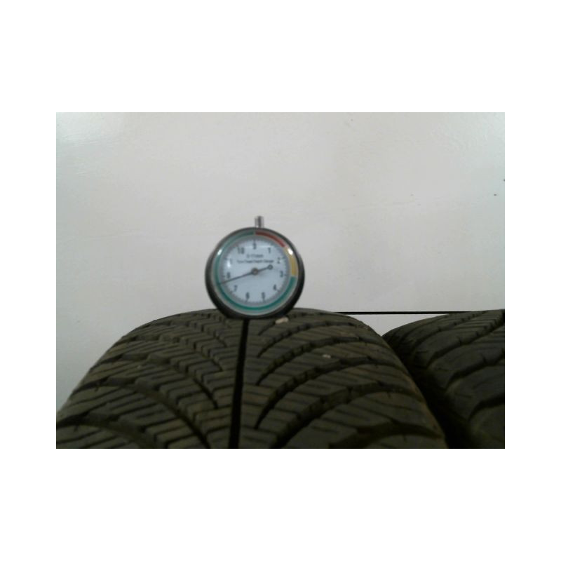 Paire de pneus GOOD YEAR VECTOR 4 SEASONS 165 60 15 81 T