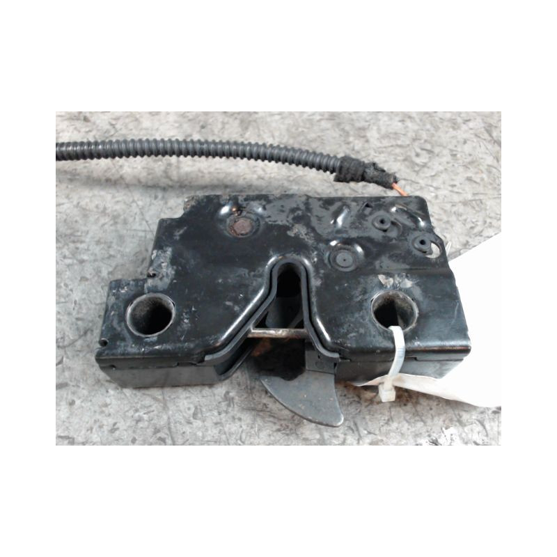 SERRURE CAPOT VOLKSWAGEN GOLF