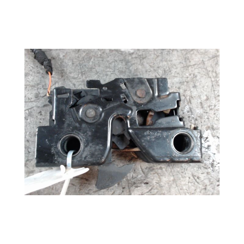 SERRURE CAPOT VOLKSWAGEN GOLF