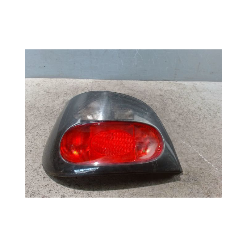 FEU ARRIERE GAUCHE  RENAULT MEGANE I PH1 -99