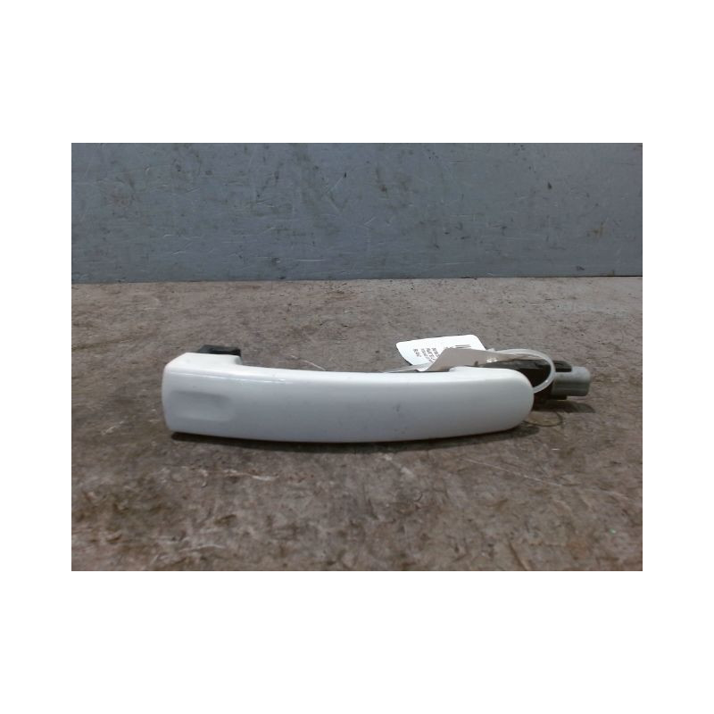 POIGNEE EXTERIEURE PORTE AVANT GAUCHE VOLKSWAGEN TIGUAN 2009-