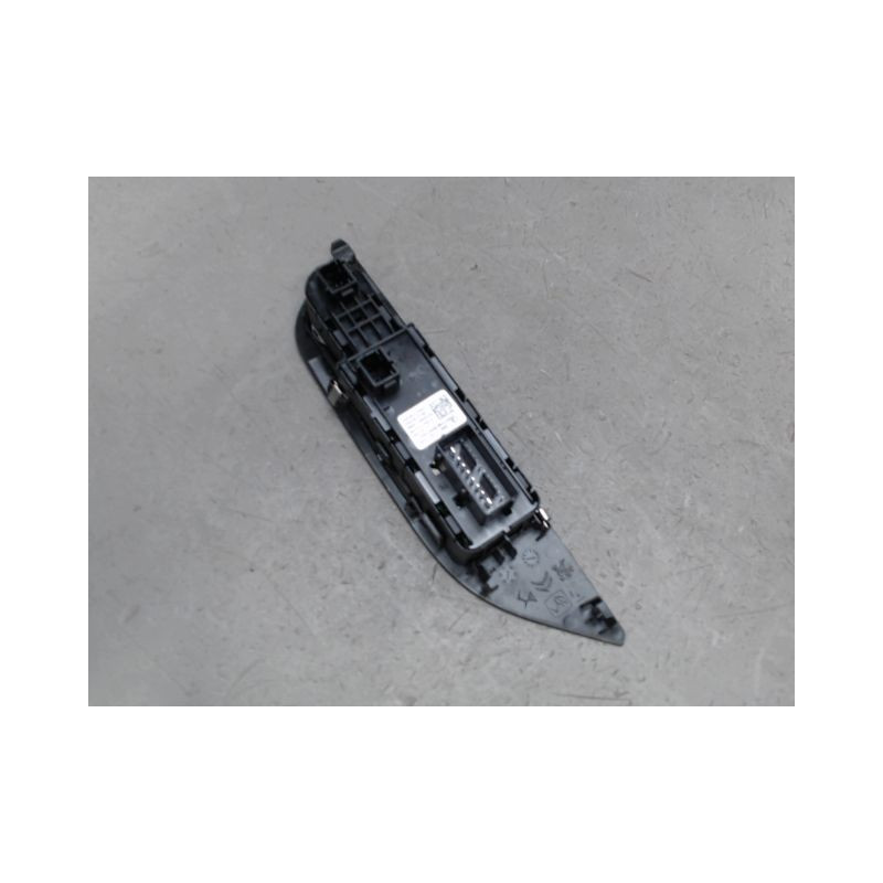 COMMANDE LEVE-GLACE PORTE AVG PEUGEOT 2008