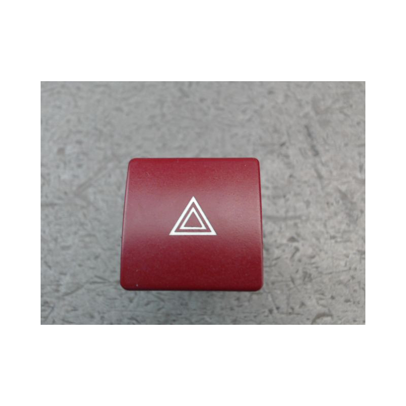BOUTON DE WARNING PEUGEOT PARTNER