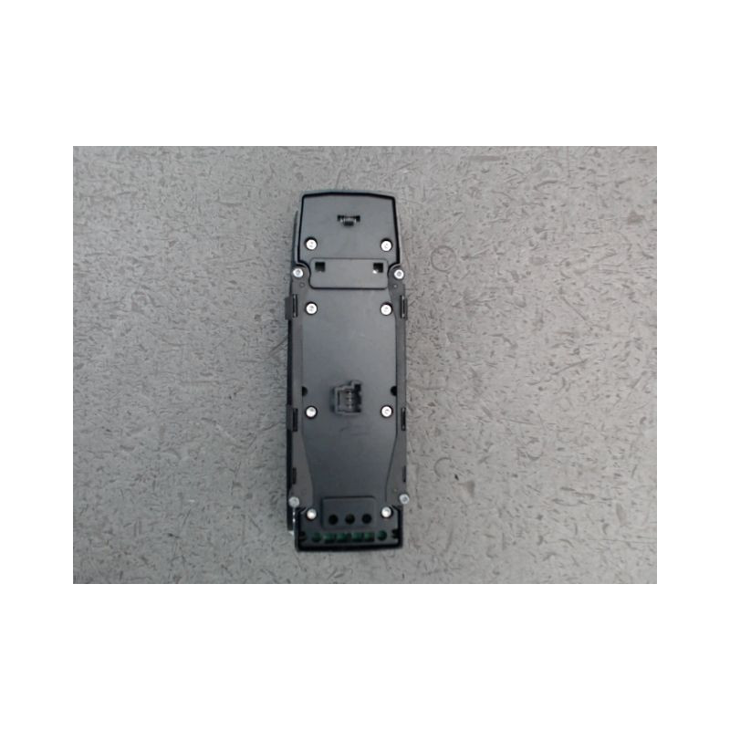 COMMANDE LEVE-GLACE PORTE AVG MERCEDES CLASSE ML