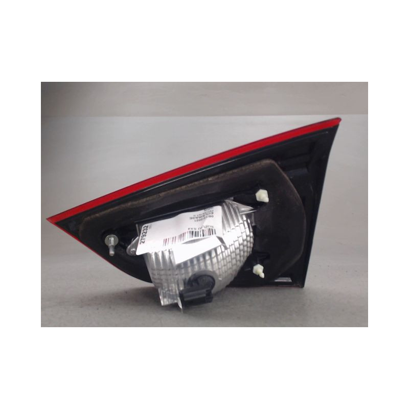FEU ARRIERE INTERIEUR GAUCHE SUZUKI SX4