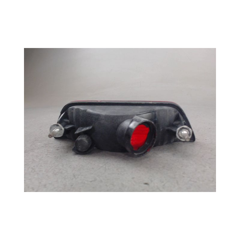 FEU BROUILLARD CENTRAL ARRIERE SUZUKI SX4