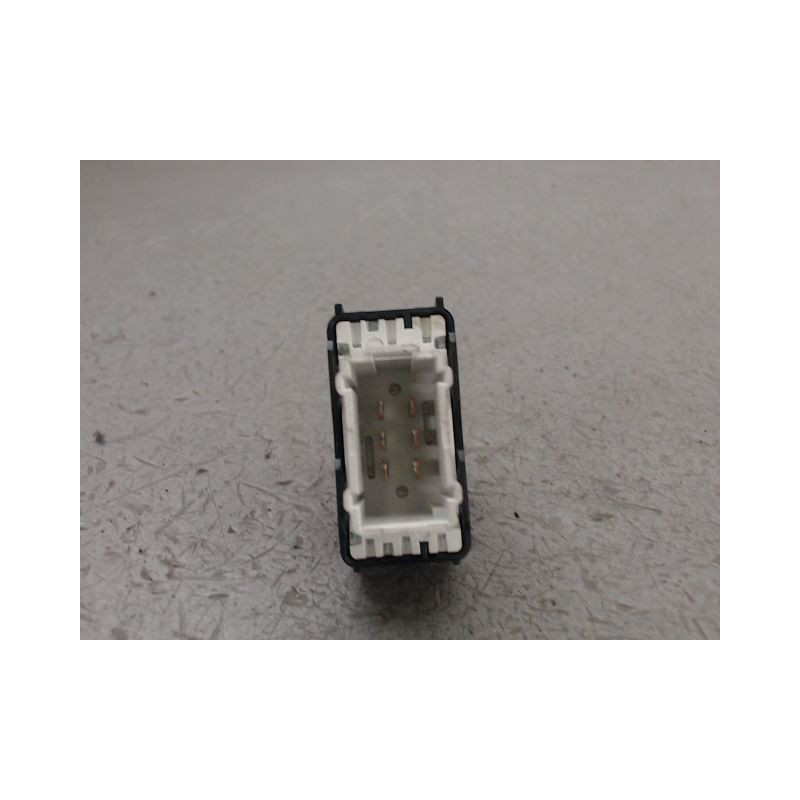 COMMANDE LEVE-GLACE PORTE AVD PEUGEOT 208