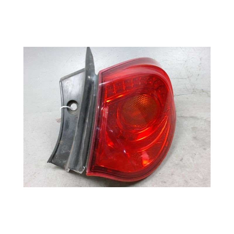 FEU ARRIERE DROIT ALFA ROMEO GUILIETTA 2010-