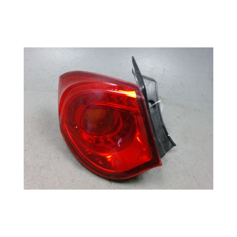 FEU ARRIERE GAUCHE  ALFA ROMEO GUILIETTA 2010-