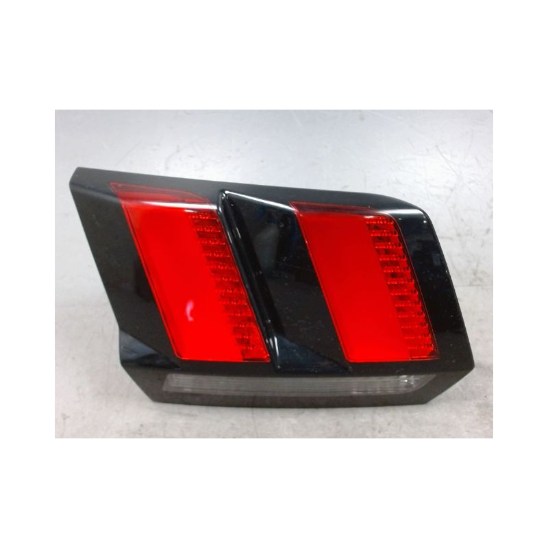 FEU ARRIERE INTERIEUR GAUCHE PEUGEOT 3008