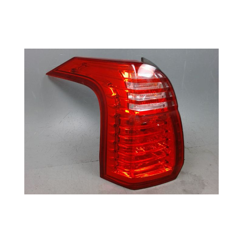 FEU ARRIERE GAUCHE  PEUGEOT 5008