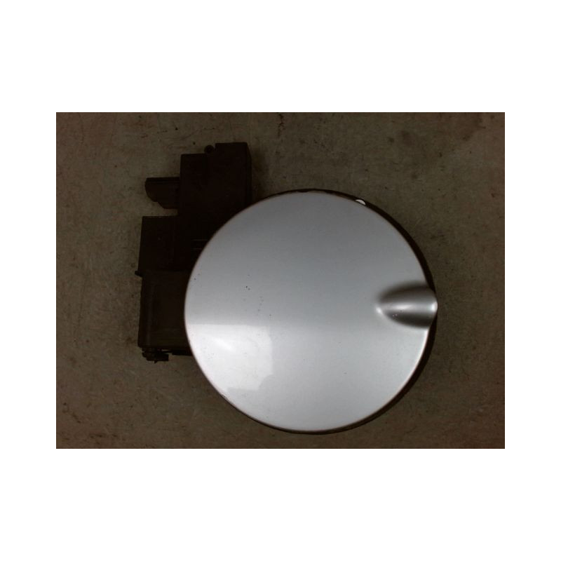VOLET DE TRAPPE CARBURANT FORD FOCUS 04-07