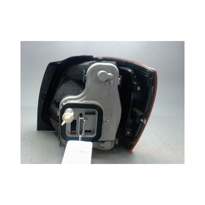 FEU ARRIERE GAUCHE  VOLKSWAGEN POLO 2009-