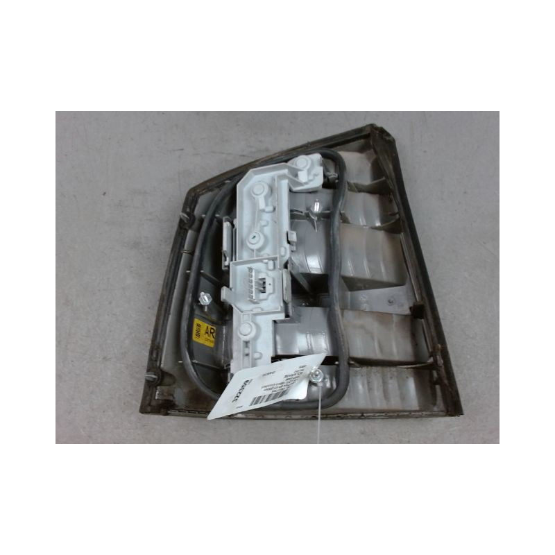 FEU ARRIERE DROIT OPEL VECTRA 2004-