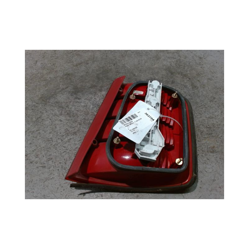 FEU ARRIERE GAUCHE  SKODA FABIA BREAK 00-04